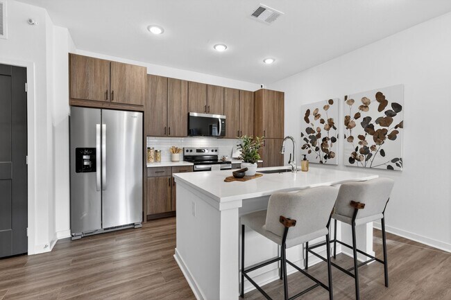 Building Photo - Switch Luxury Apartments