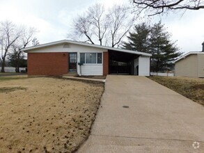 Building Photo - 1085 Belmont Terrace