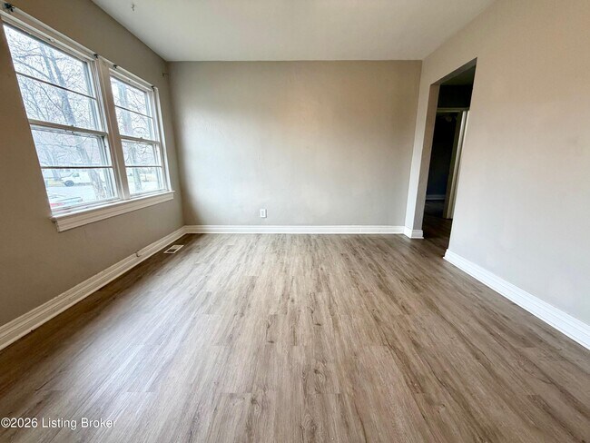 Building Photo - 6509 Evangeline Ave