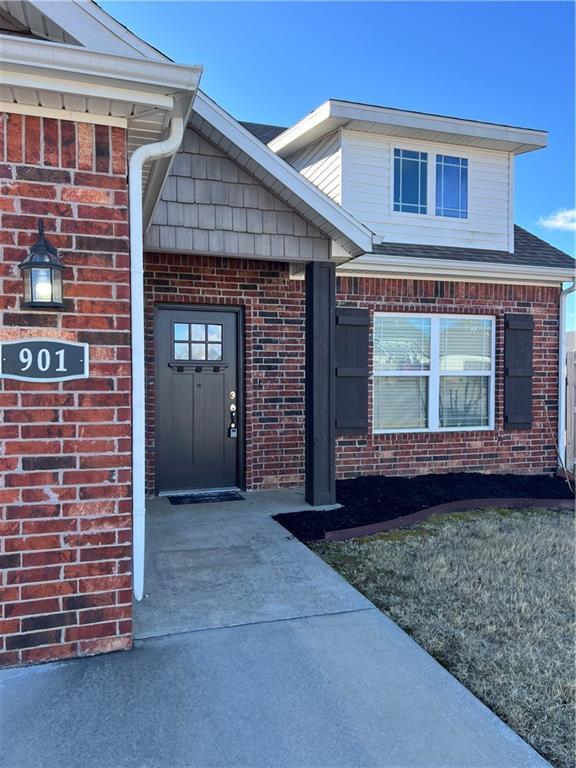 Foto del edificio - 901 Sassafras Ln