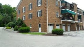 Primary Photo - 860 College Ave