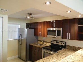 Building Photo - 3285 Foxcroft Rd