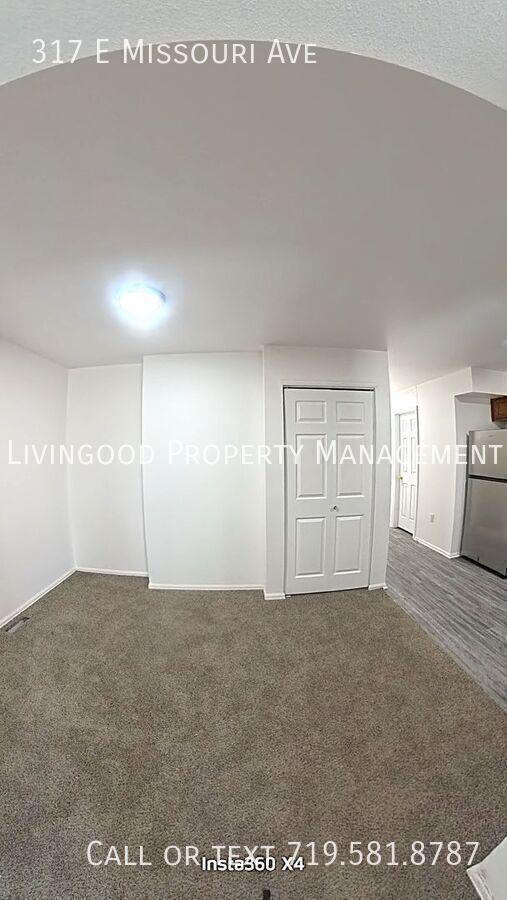 Foto del edificio - 317 E Missouri Ave