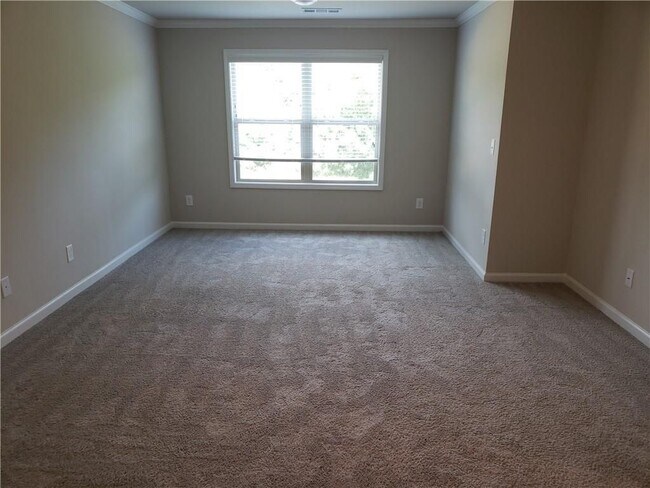 Building Photo - 6056 Fair Winds Cv