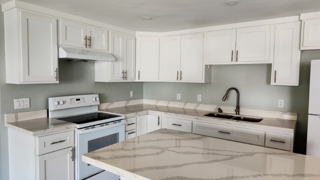 Building Photo - 2507 Gulf Blvd