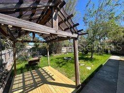 Foto del edificio - 719 37th Ave NE