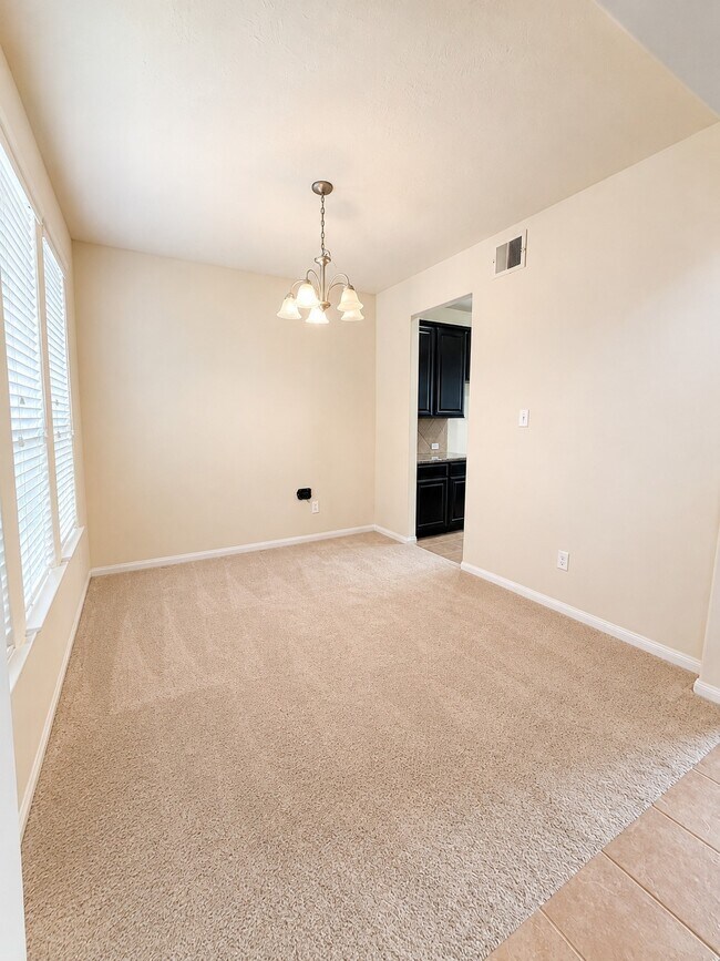 Building Photo - 24907 Diamond Ranch Dr