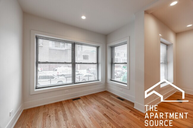 Foto del edificio - 652 W Gordon Terrace