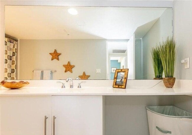 Foto del edificio - 3000 S Ocean Dr