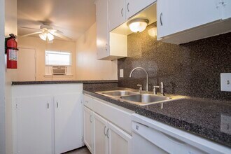 Building Photo - 8803 Timberside Dr