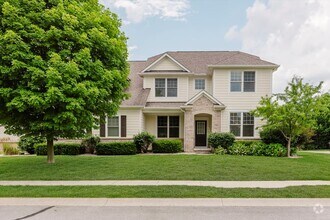 Building Photo - 10264 Normandy Way