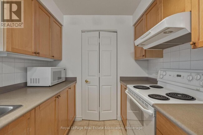 Photo du bâtiment - 55 Strathaven Dr