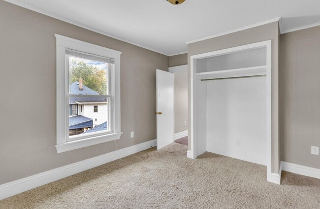 Foto del edificio - 1227 Homewild Ave