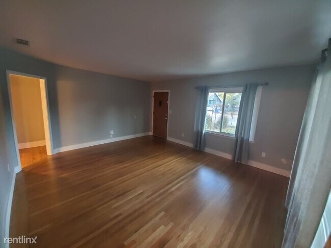 Building Photo - 2 br, 1 bath House - 1617 Eldridge Ave