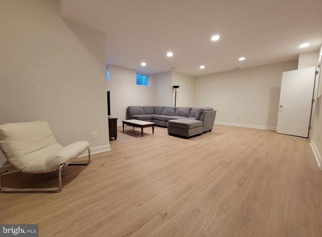 Foto del edificio - 1418 44th St NW