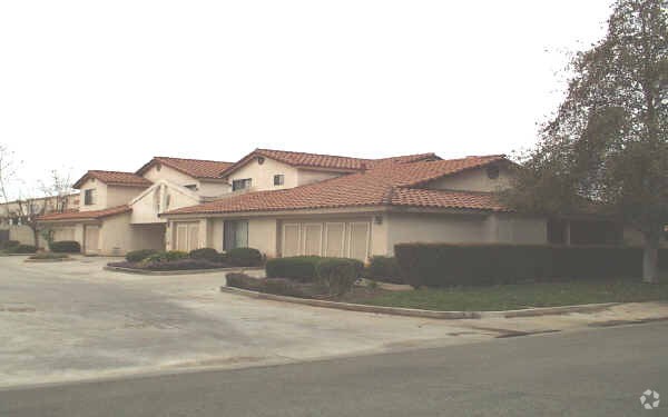 Foto del edificio - 1625 S Maple St