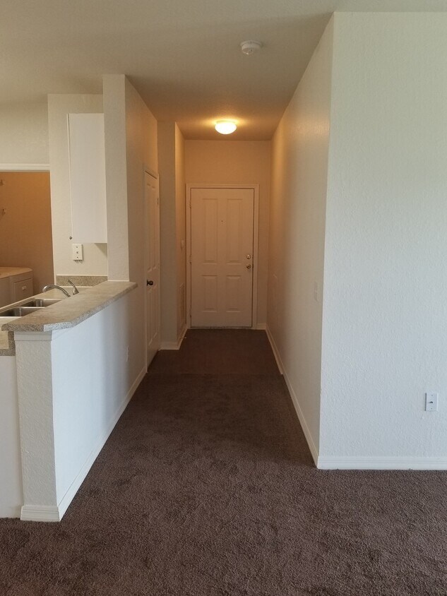 8016 Hemingway Cir Unit 8016, Haines City, FL 33844 Room for Rent in