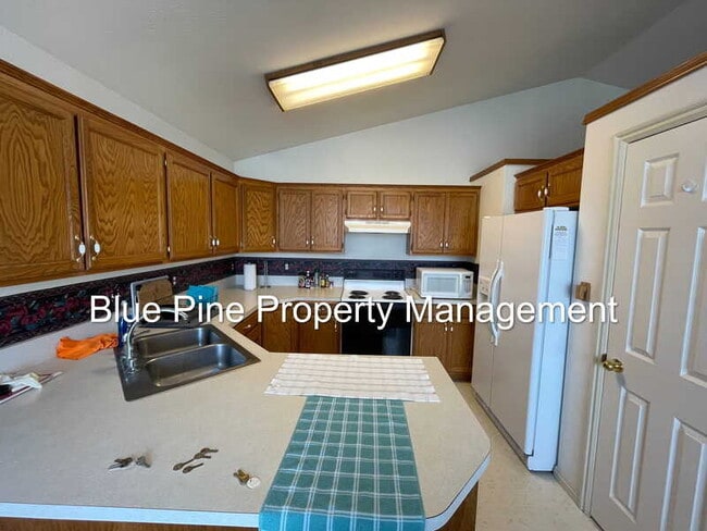 Foto del edificio - 3705 Spring Creek Dr