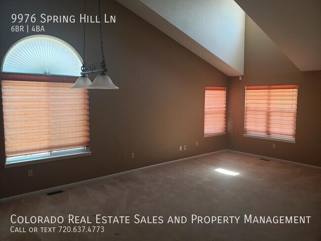 Building Photo - 6 beds 4 Baths House