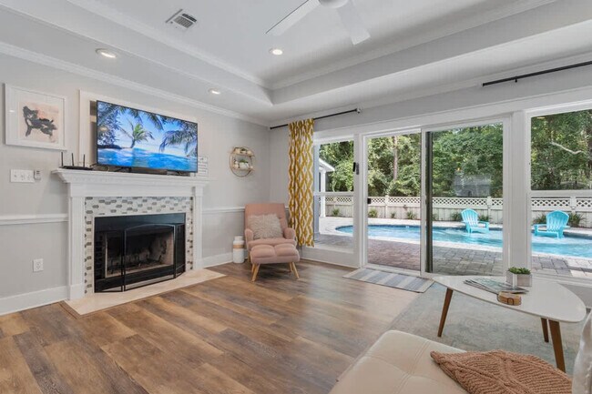 Foto del edificio - 9200 Pointe Aux Chenes Rd