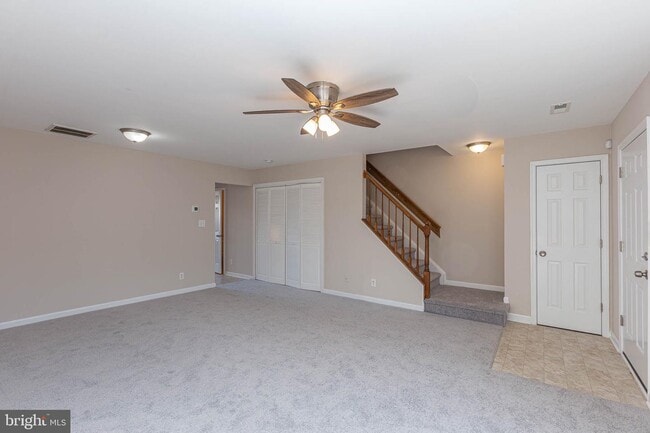 Building Photo - 4359 Normandy Ct