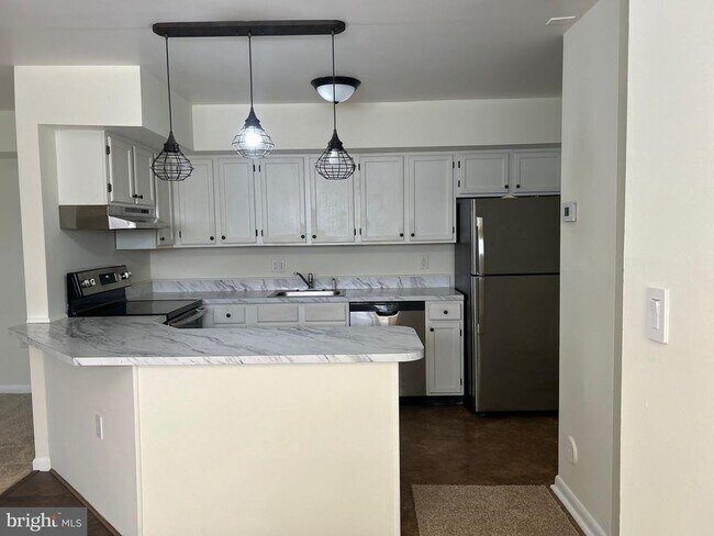 Foto del edificio - 8103 Greenspring Way