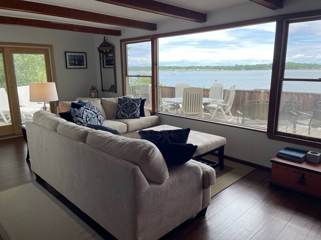 Foto principal - 91 Shore Rd