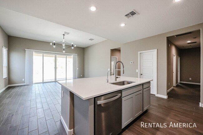 Building Photo - 44478 W Palo Abeto Dr