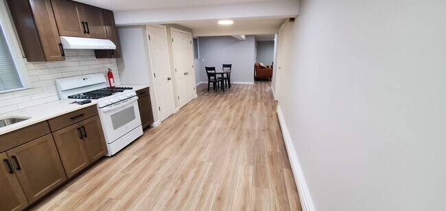 Foto del edificio - 593 Hillside St