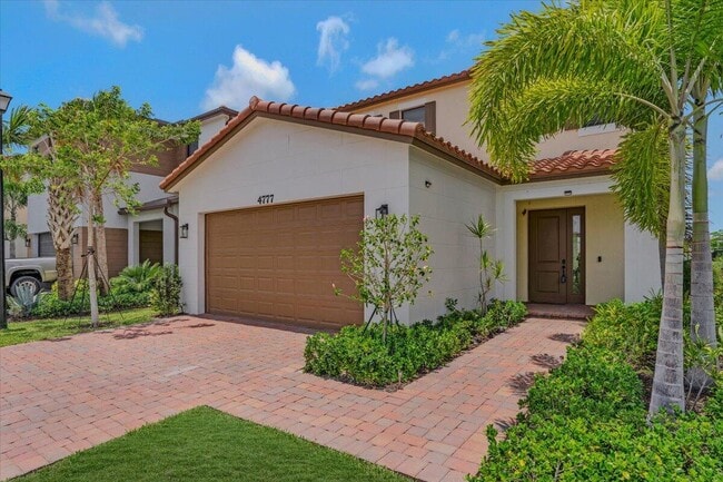 Building Photo - 4777 Sand Dollar Dr