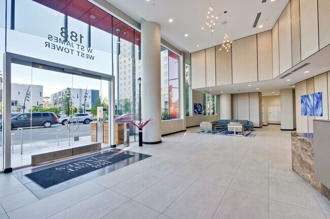 Foto del edificio - New Luxury Condo in the Heart of San Jose