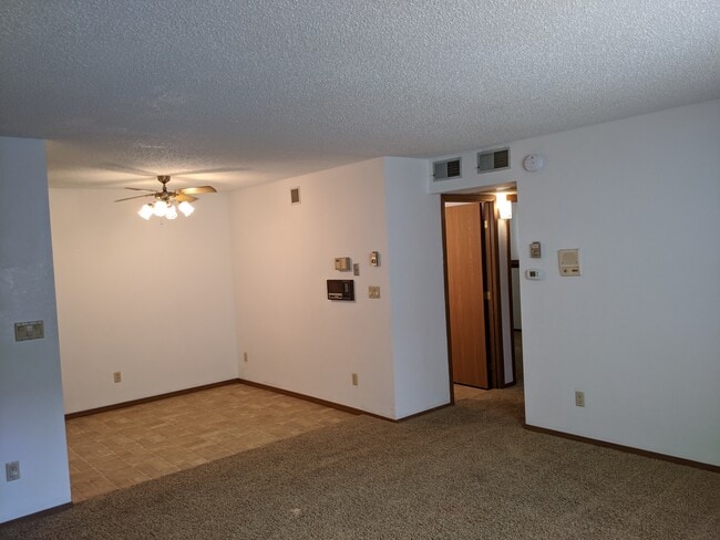Building Photo - 4735 S Baha Ave