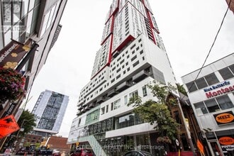 Building Photo - 318 Richmond St W