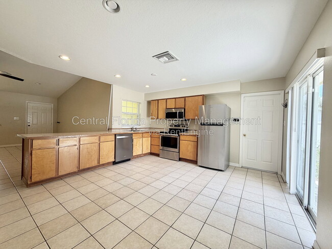 Building Photo - 939 Pecan St