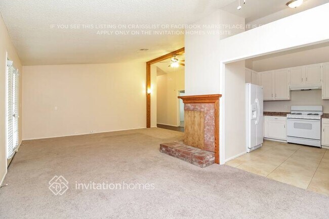 Foto del edificio - 25134 Hazelwood Cir