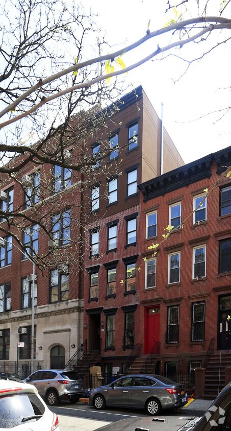 Primary Photo - 152 W 128th St