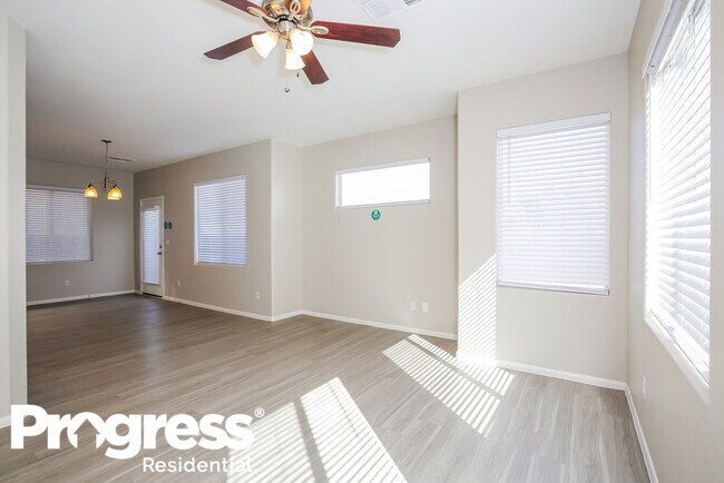 Foto del edificio - 671 Baffin Island Rd