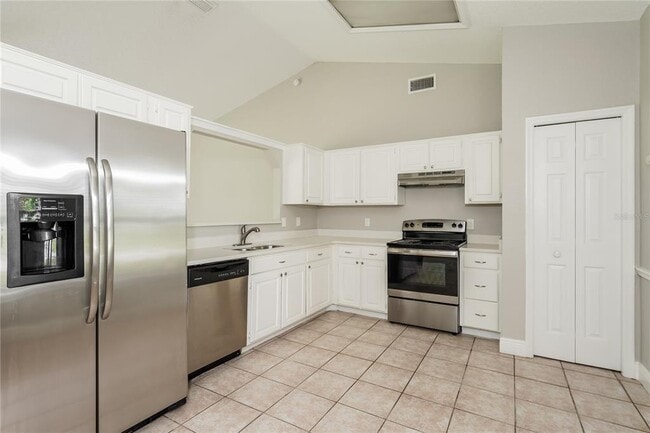 Foto del edificio - 2478 Pine Chase Cir