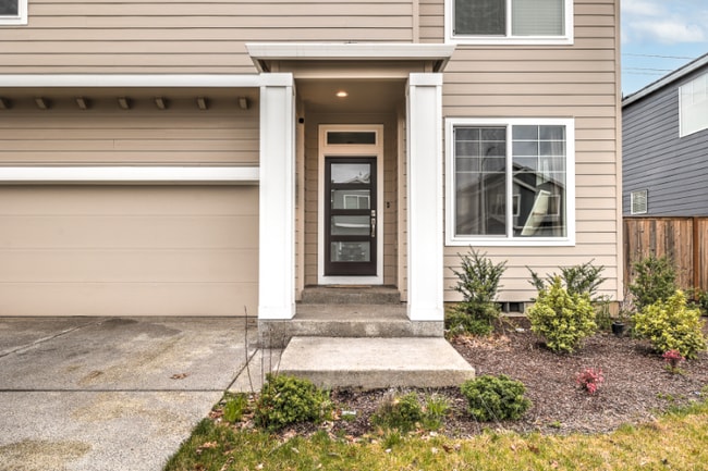 Building Photo - 16212 SW Vance Ln
