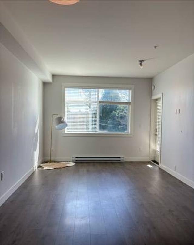 Building Photo - 20696 Eastleigh Crescent
