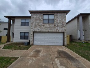 Building Photo - 8007 Chestnut Bluff Dr