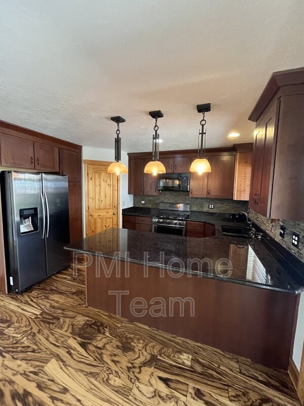 Foto del edificio - 2327 750 W St