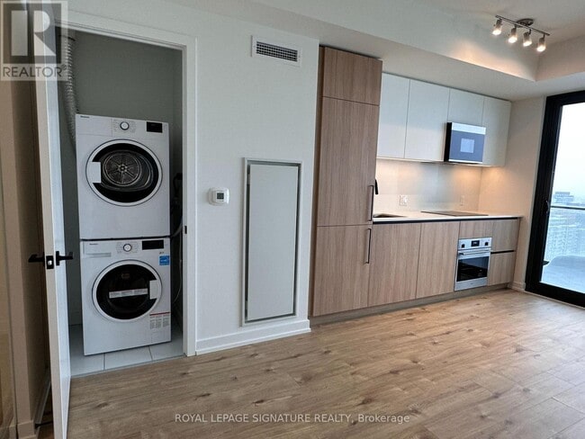 Photo du bâtiment - 35 Parliament St