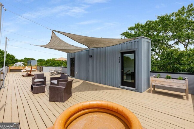 Foto del edificio - 417 E College Ave