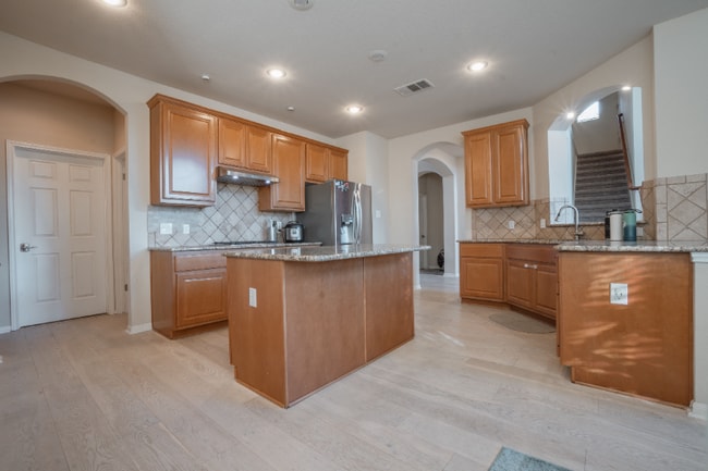 Foto del edificio - 917 Cavalry Ride Trail