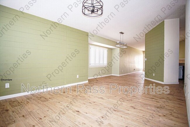 Foto del edificio - 11985 Mesquite Lake Ln
