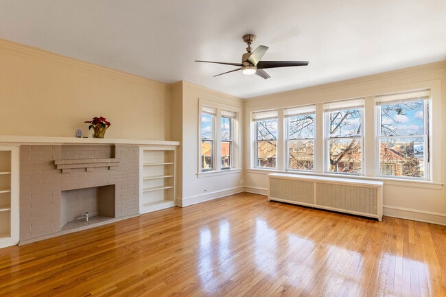 Building Photo - 6352 S Francisco Ave