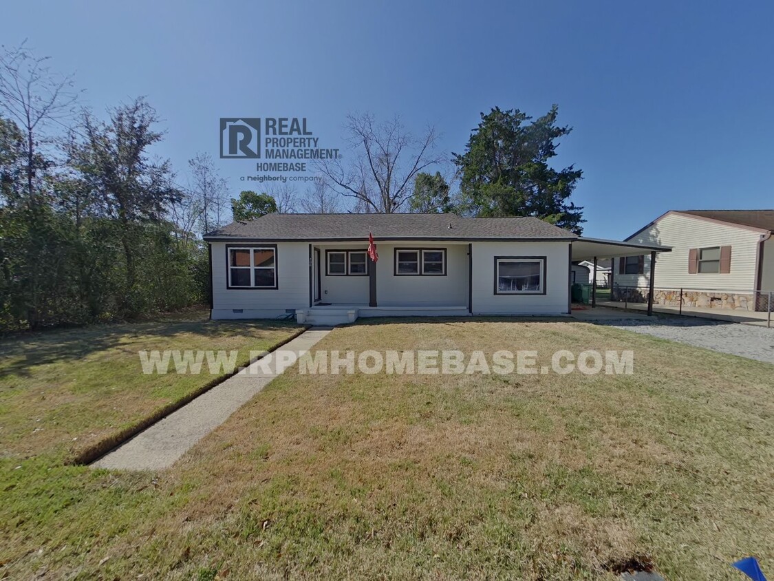 Primary Photo - 3/2 NICEVILLE BEAUTY | Fully Updated & Clo...