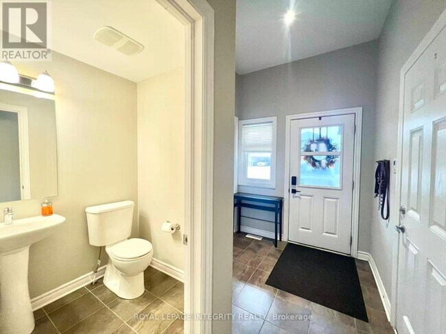 Photo du bâtiment - 518 Paine Ave