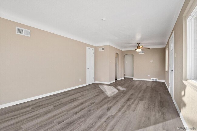 Building Photo - 2301 Newport St